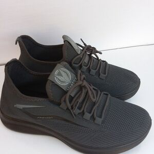 Veeqtqx women's black slip on Sneakers 40